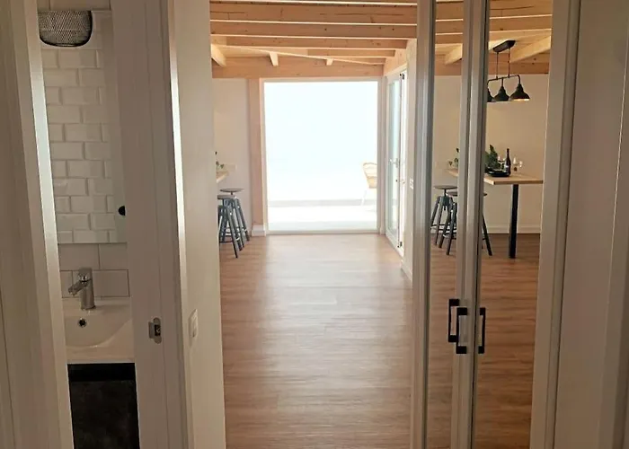 Moderna Casa De Invitados Con Terraza Y Piscina Corralejo